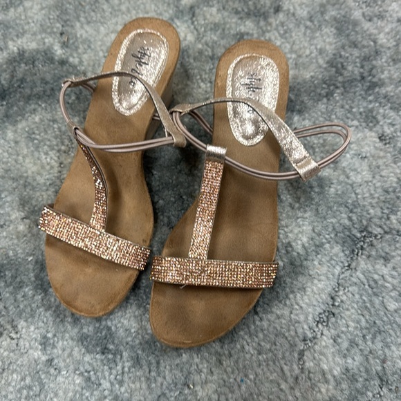 Style & Co Glittery Gem Women's Wedge Sandals - Picture 2 of 6